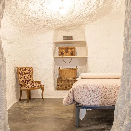 La Cueva De La Abuela Holiday home Cenes De La Vega