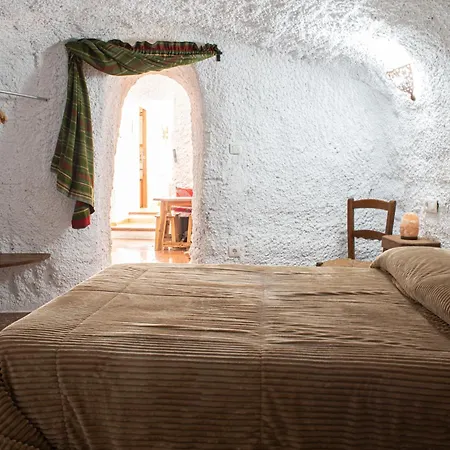 La Cueva De La Abuela *