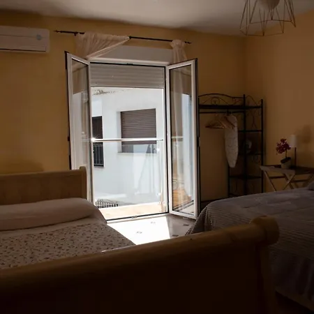 La Cueva De La Abuela * Cenes De La Vega